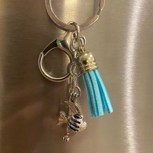 Angel fish pendant keychain